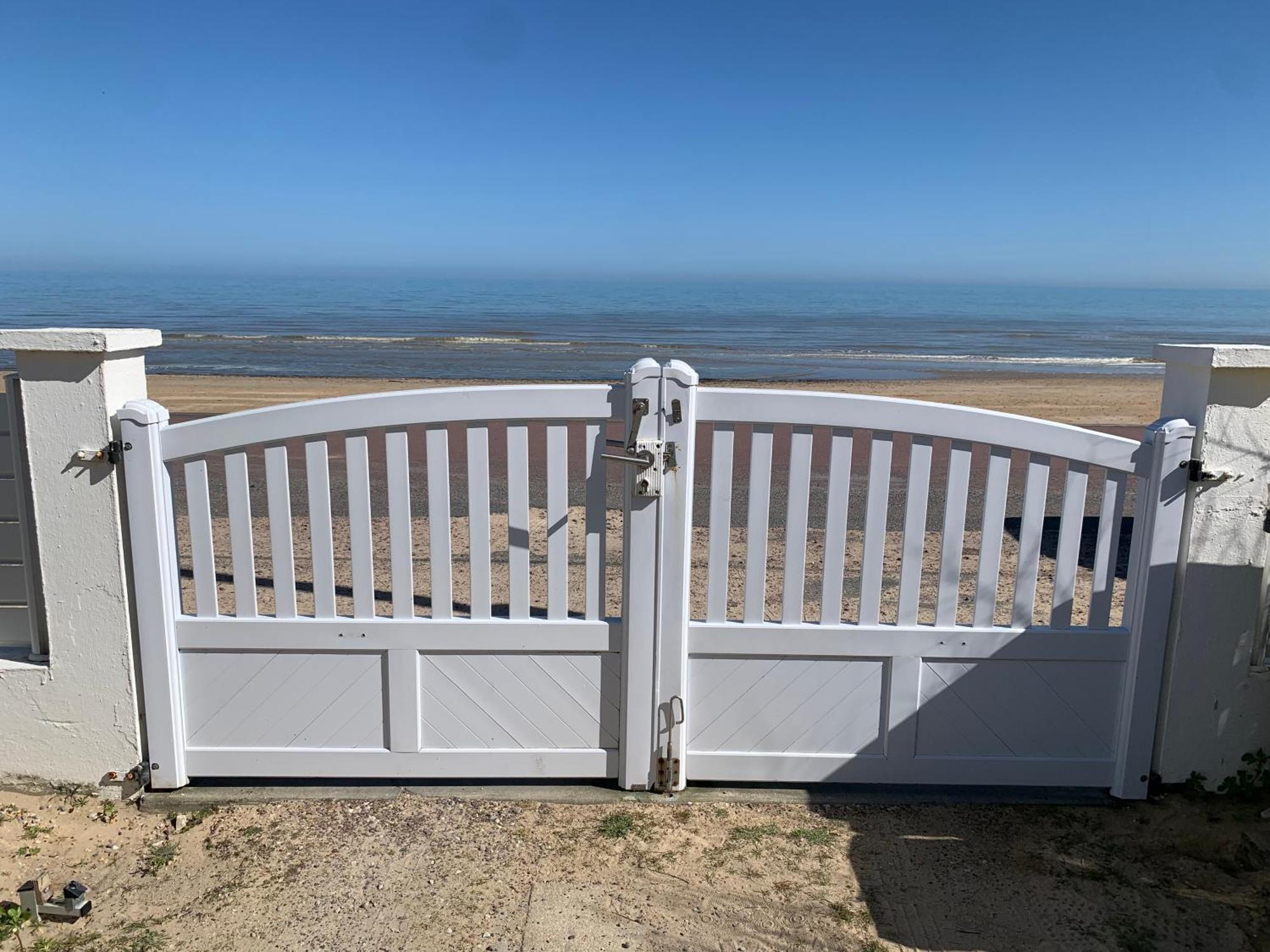 Villa De La Plage, Front De Mer, Juno Beach Bernières-sur-Mer Zewnętrze zdjęcie